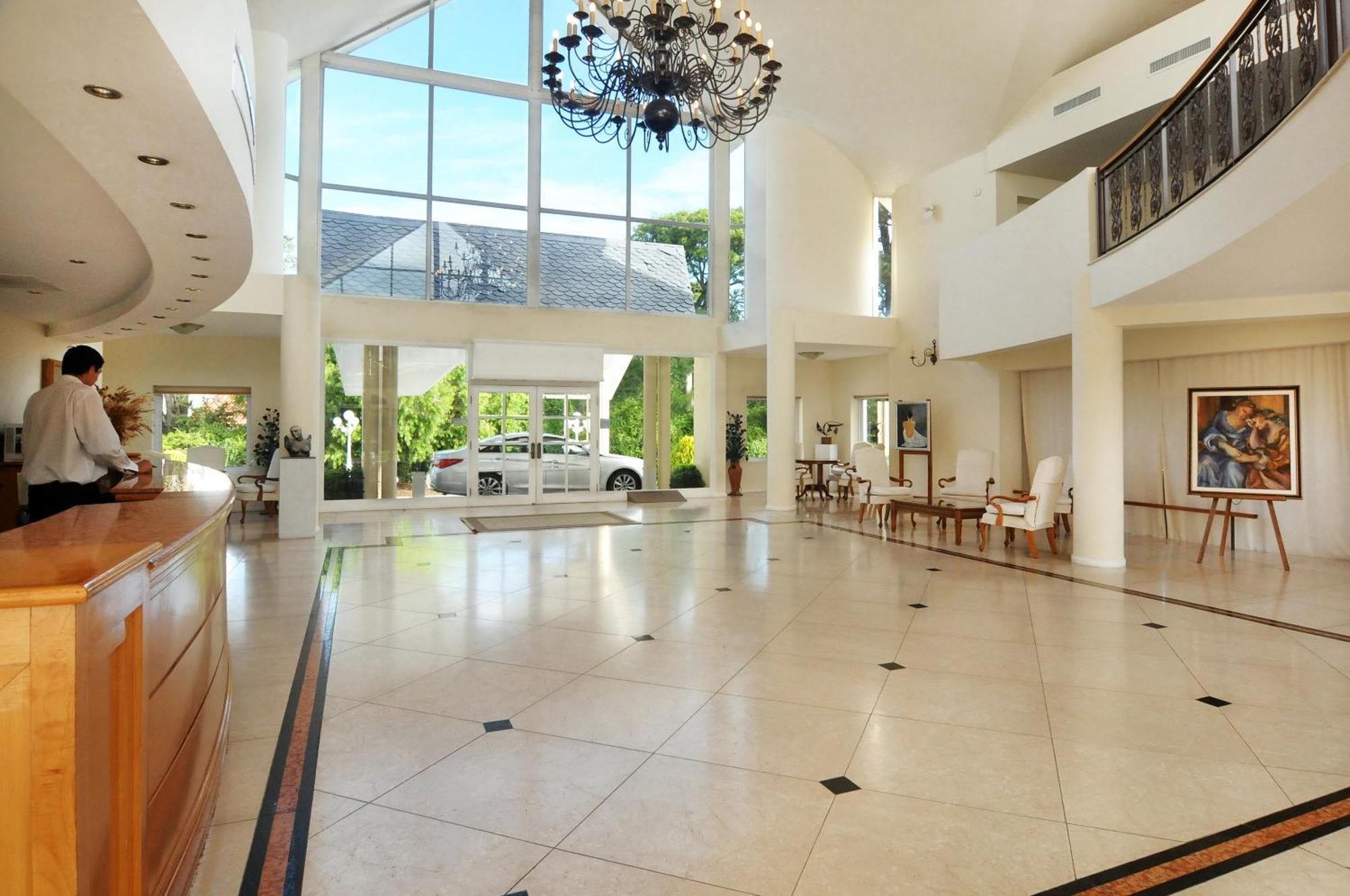 פונטה דל אסטה Parque Hotel Jean Clevers מראה חיצוני תמונה The lobby of the hotel