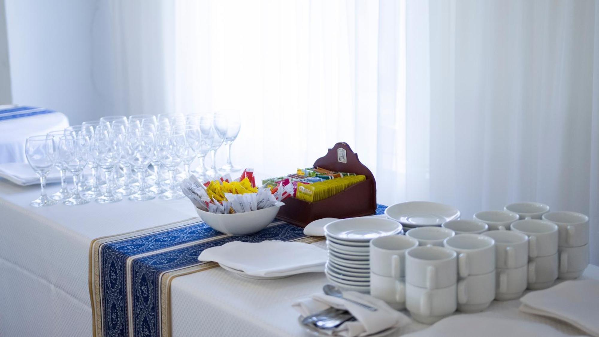פונטה דל אסטה Parque Hotel Jean Clevers מראה חיצוני תמונה A table set for a buffet
